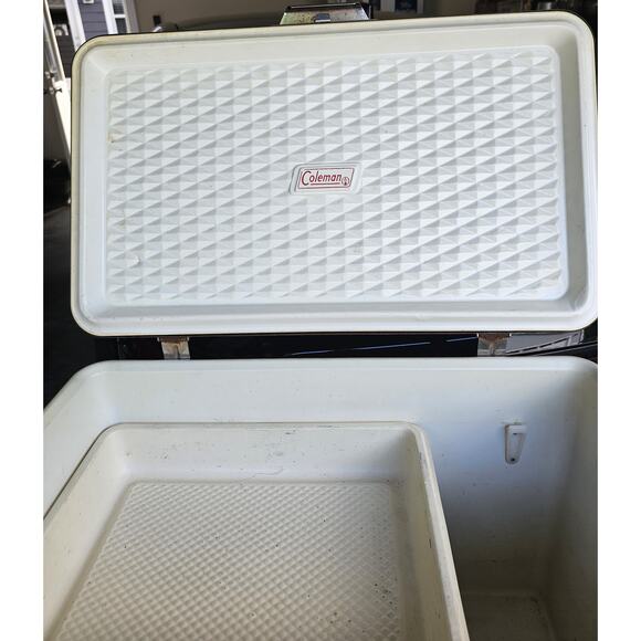 Vintage Coleman Green Cooler  -  Diamond Series - Picture 4 of 6